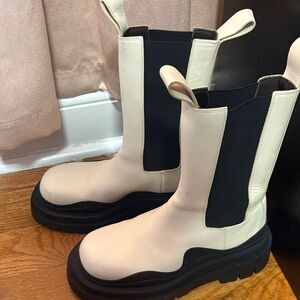 Bottega Veneta Cream and Black Lace-Up Platform Chelsea Boots